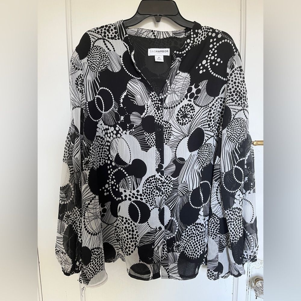 Black/white tunic by Sag Harbor, 2X